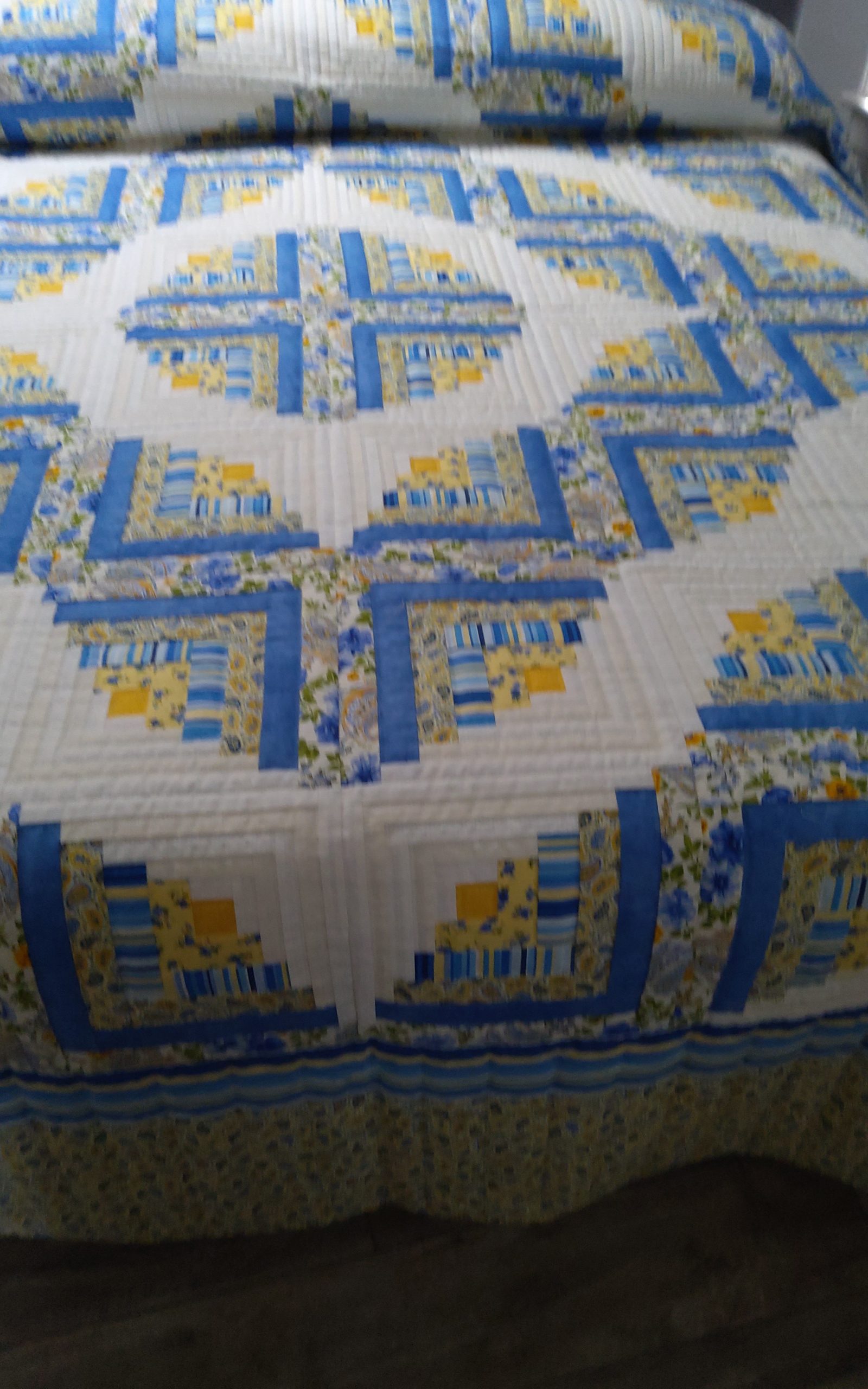 Curvey Log Cabin Quilt King185clc Lantz Homestead