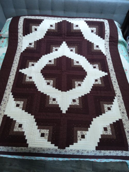 Curvey Log Cabin Throw 188clct