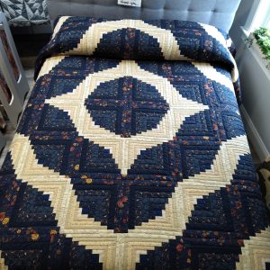 Curvey Log Cabin Queen 243clc
