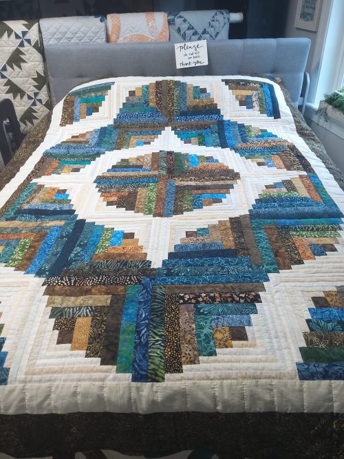 Curvey Log Cabin Throw 249clct