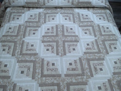 Curvey Log Cabin King 252clc