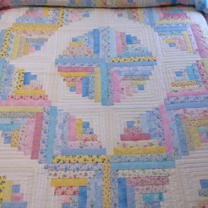 Curvey Log Cabin Queen 250clc