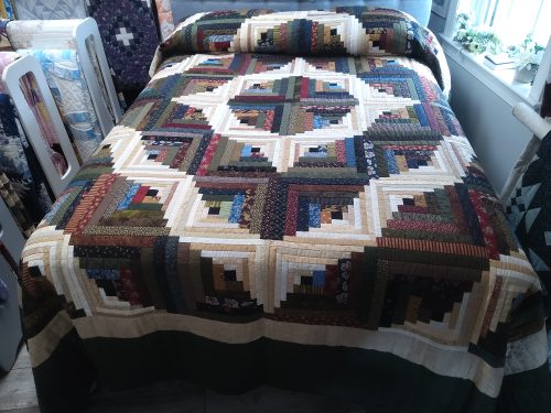 Curvey Log Cabin Queen 286clc - Image 2