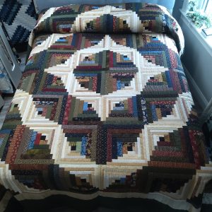 Curvey Log Cabin Queen 286clc