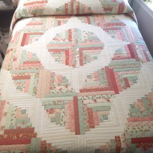 Curvey Log Cabin Queen 287clc