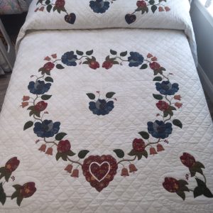 Heart of Roses Queen 131hor