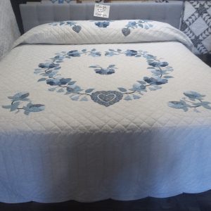 Alternative view of Heart of Roses King 132hor