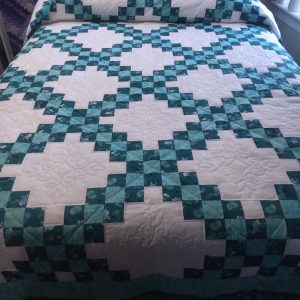 Alternative view of Irish Chain Queen 101ic