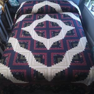 Curvey Log Cabin Queen 299clc