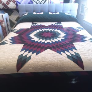 Alternative view of Amish Lone Star Queen 112als