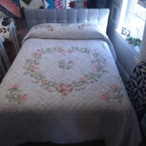 Heart of Roses Queen 136hor