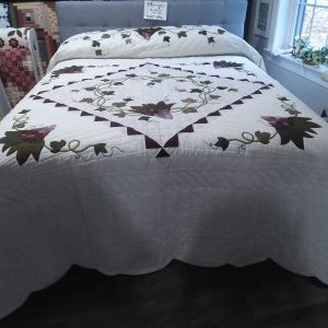 Alternative view of Grapes Galore Queen 103gg