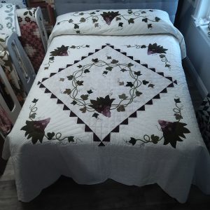 Grapes Galore Queen 103gg