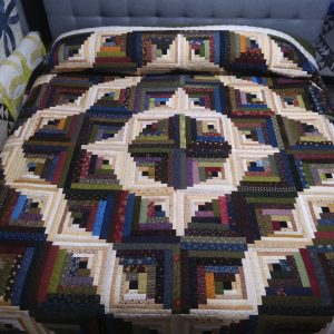 Curvey Log Cabin King 313clc