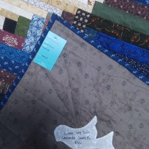 Alternative view of Curvey Log Cabin Throw 319clct