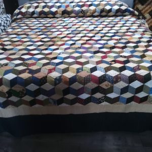 Alternative view of Tumbling Blocks King 164tb